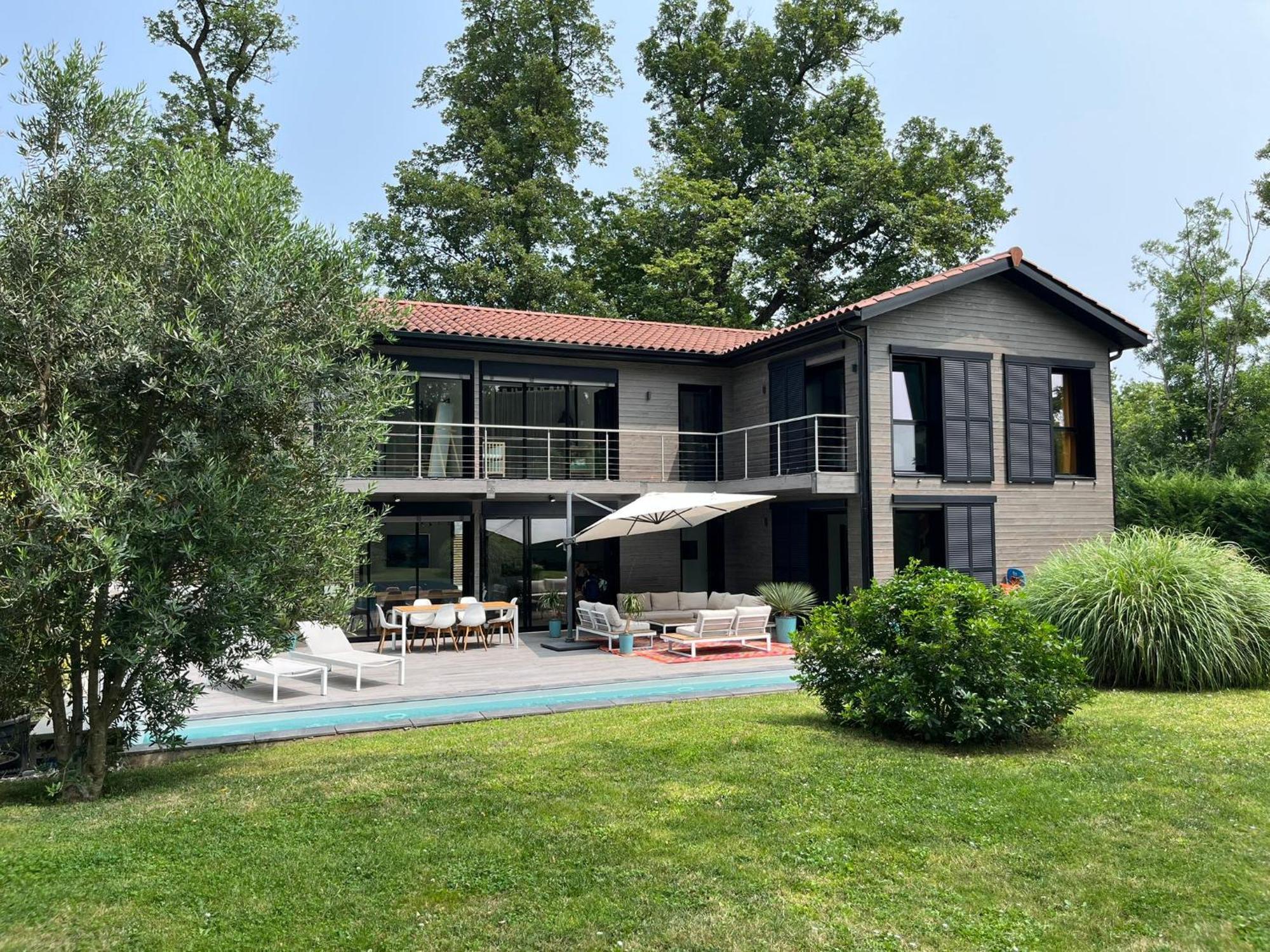 Villa Piscine A Proximite De Lyon Chaponost Bagian luar foto