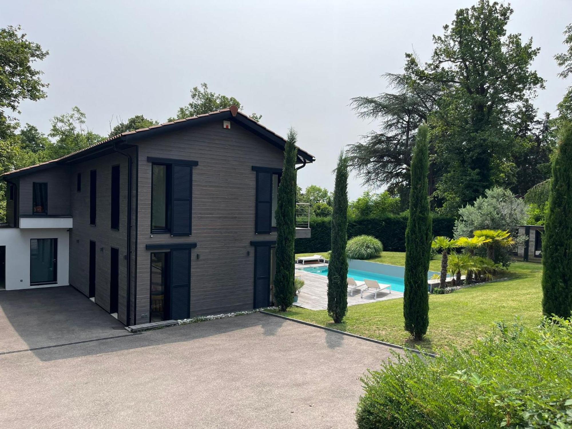 Villa Piscine A Proximite De Lyon Chaponost Bagian luar foto